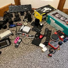Electronics Mixed Lot (For Parts / Repair)