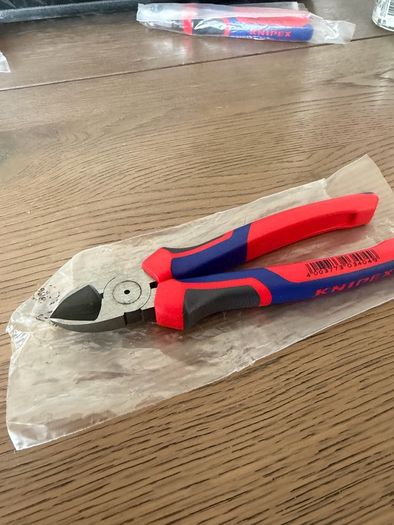 Knipex Snips 180mm Comfort Grip New Model