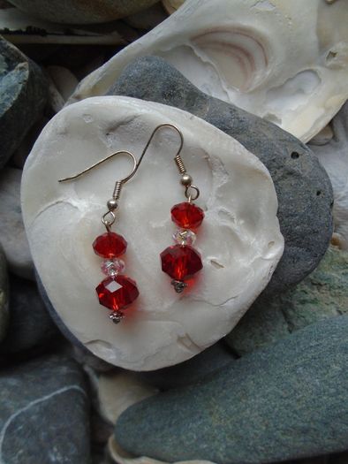 Handmade red earrings,Glass beads.Drop earrings,New,Gift