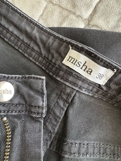 Jeans & Pants