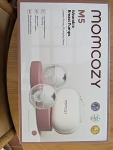 Momcozy M5 breastpump- like new