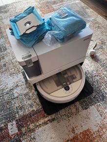 Robot vacuum