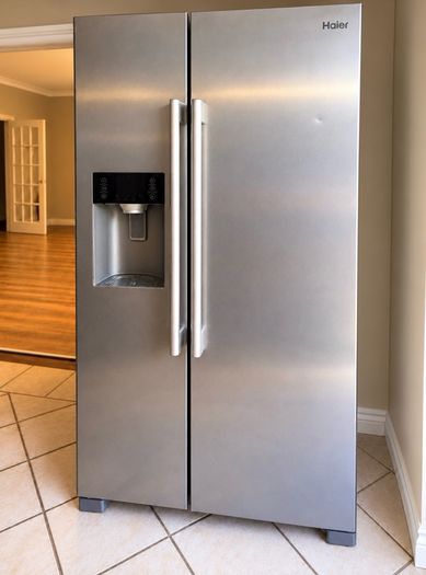 Haier American-Style Fridge Freezer with Ice Maker and Water Dispenser
