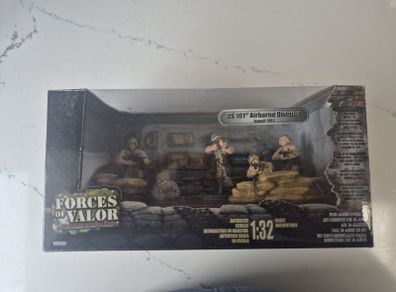 toy soldiers