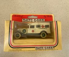 Lledo Days Gone Ambulance