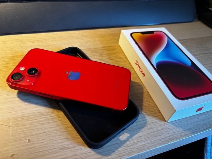Iphone 14 Red For Parts