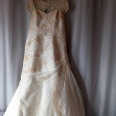wedding dress