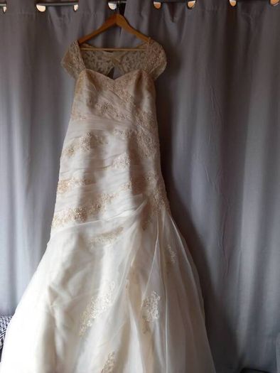 wedding dress