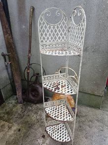 corner plant stand