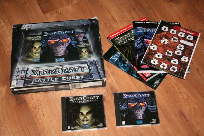 Vintage Games collection , STAR WARS , Star Craft etc