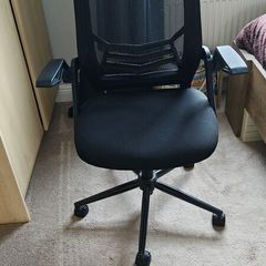 Free desk chair ASPERUP from Jysk