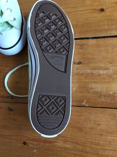 Converse runners