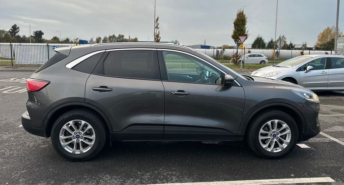 Ford Kuga Titanium 2.5phev225 S6.2  2023