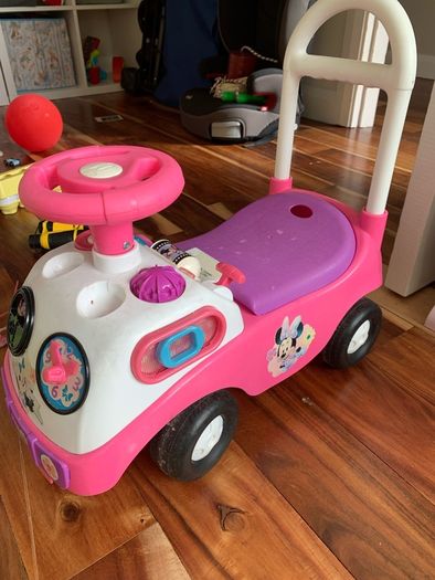 ride on minnie mouse