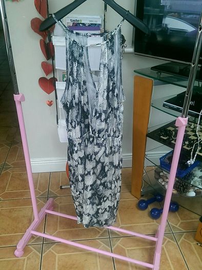 10  Euro Each.Size 12