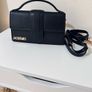 black bag Image 4