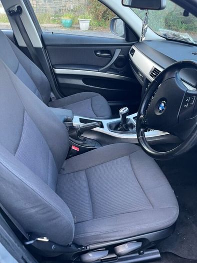 BMW 3-Series 2011