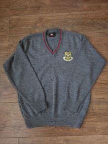 Templeogue college junior jumper size XS