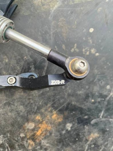 Zx600r Steering damper