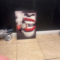 Glossy lovely picture  lips / with money note cig/ diamond