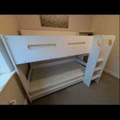 Bunk bed