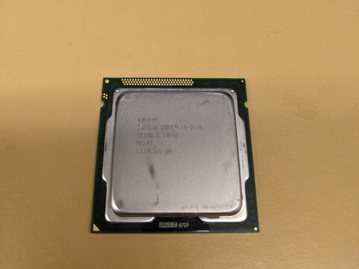 Intel Quad Core i5-2400 / 4 x 3.10GHz / Socket 1155 Processor