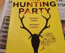 The Hunting Party  Lucy Foley From Pet Smoke Free Home In Very Good Condition