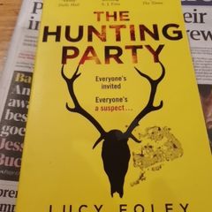 The Hunting Party  Lucy Foley From Pet Smoke Free Home In Very Good Condition