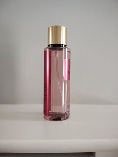 Victoria's Secret fragrance mist, Romantic