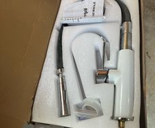 Kitchen pullout tap