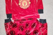 New.boys winter pijamas.age 8/9