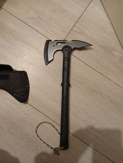 camping Axe