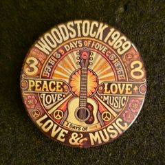 Woodstock 1969, pin back button badge.