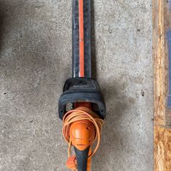 Hedge trimmer Black&Decker