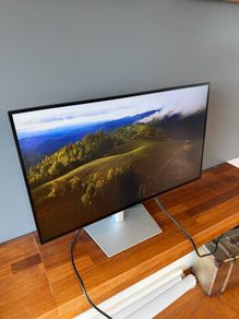 Dell 27" 4K Monitor U2723QE