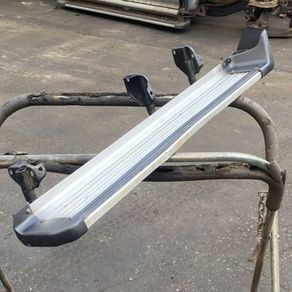 Left and right Side Steps  Mitsubishi PAJERO MK2