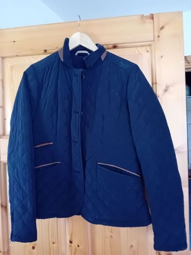 ladies jacket Massimo Dutti. Navy padded