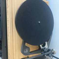 Rega P8 Turntable