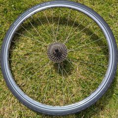 Hybrid bike back wheel