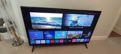 LG 60" Crystal UHD 4k HDR Smart Tv, Wifi, Lan, Usb, Saorview
