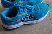 Asics junior trainers