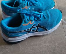 Asics junior trainers
