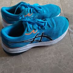 Asics junior trainers