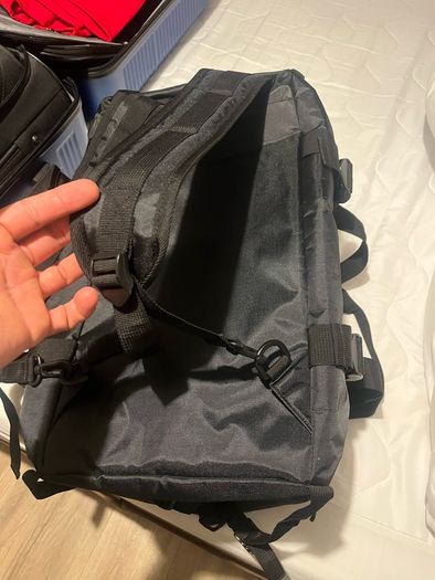 Duffel/Sports/Travel Bag