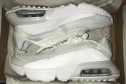 White Nike Air Max