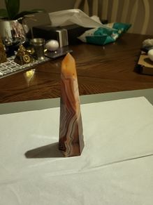Agate obelisk