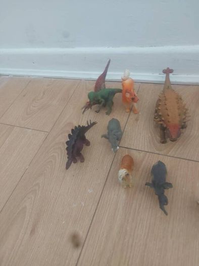 Animal figurines