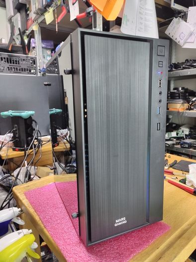 Custom Gaming PC Ryzen 5/16GB DDR4/GTX 1660 SUPER/ssd+hdd/wifi/W11