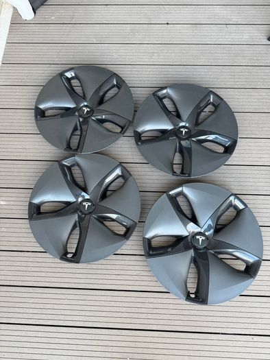Tesla Model 3 19" aero wheel covers (set of 4)