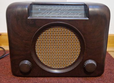 Bush DAC90 Vintage Radio